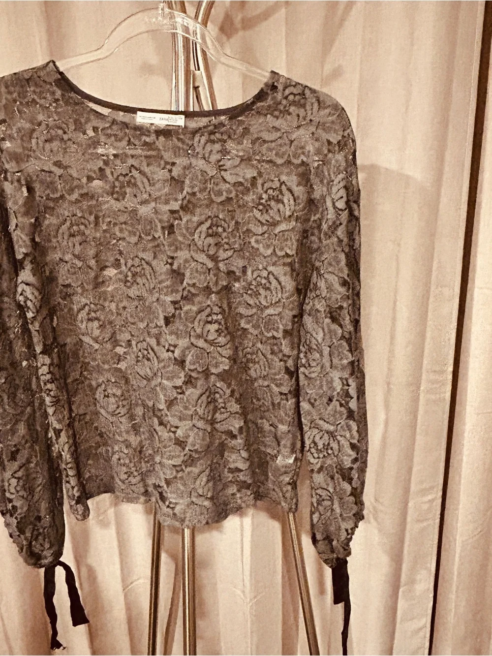Zara Women’s grey Lace Long-Sleeve Top